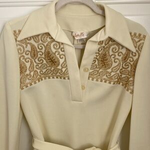 Vintage Leslie Fay Knits Gold Appliqué Shirt Top. Pointy Collar 1960’s - Size 10